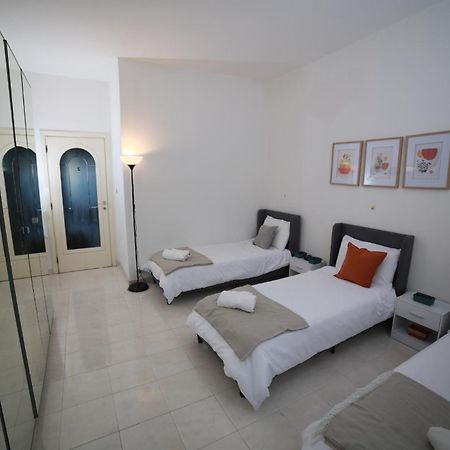 Cozyneat Hub Hostel Turin Bagian luar foto